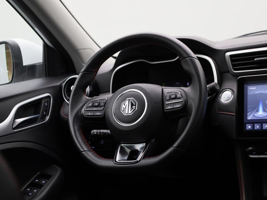 MG Zs Ev long range luxury 70 kwh | automaat | panoramadak | leder | naviga