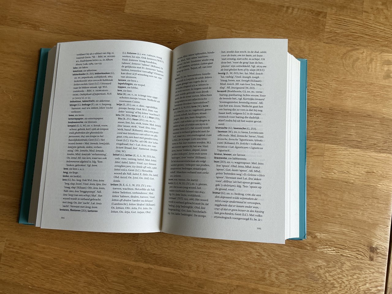 Oost-Vlaams en Zeeuws-Vlaams etymologisch woordenboek ven Dr.Frans Debraban