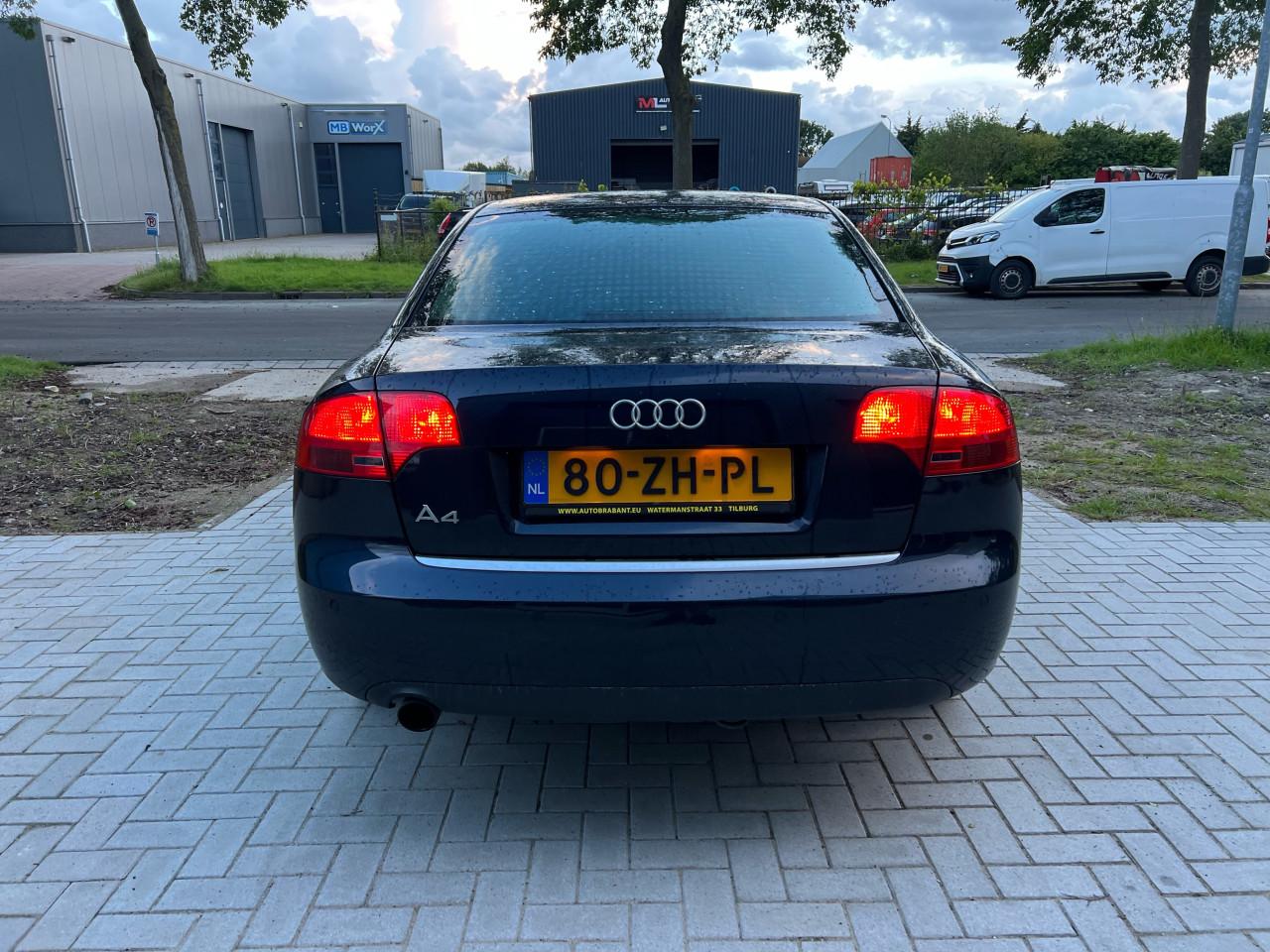 Audi A4 Limousine 2.0 Advance Vol Jaar Apk