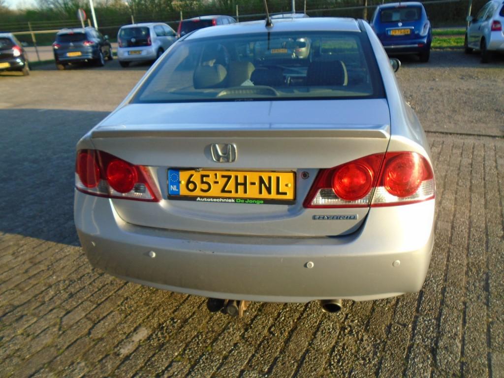 Honda Civic 1.3 hybrid