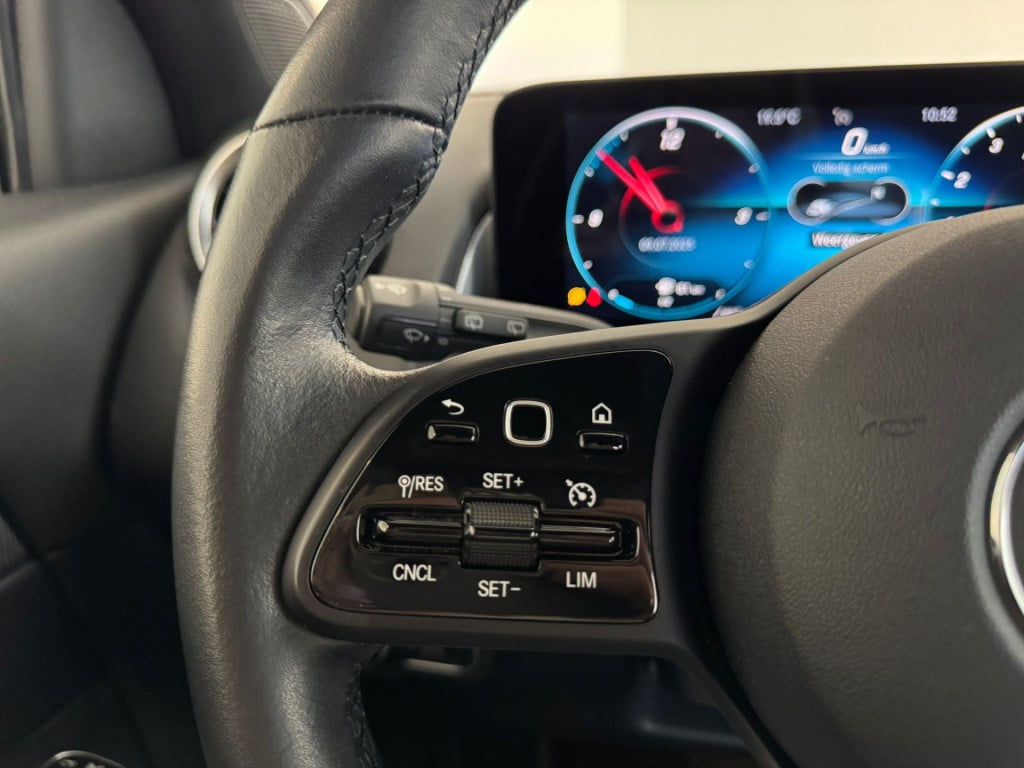 Mercedes-Benz Glb 200 business solution
