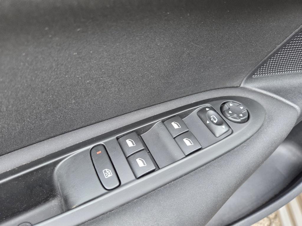 Citroen C4 1.2 130 pk collection automaat | navi | parkeersensoren