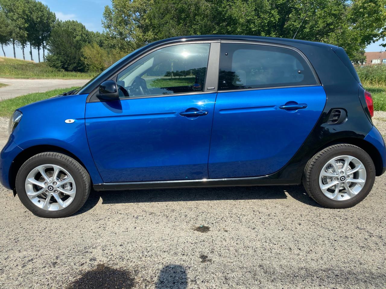 Smart Forfour 1.0. bwj2015 weinig kilometers