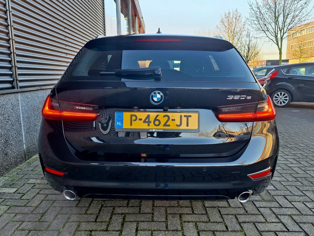 BMW 3-serie touring 320e business edition plus model sport line