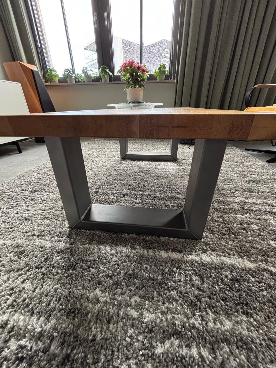 Bijzet en salontafel samen