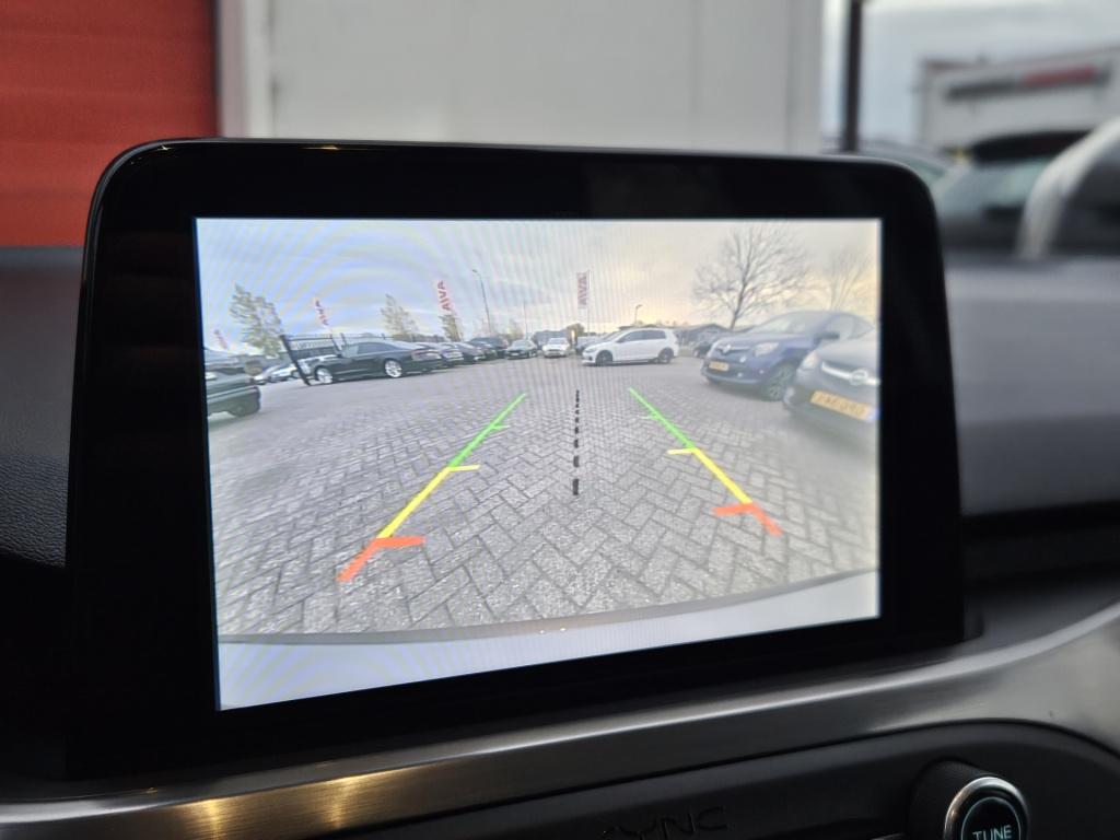 Ford Focus wagon 1.0 ecoboost titanium business | acc | pdc