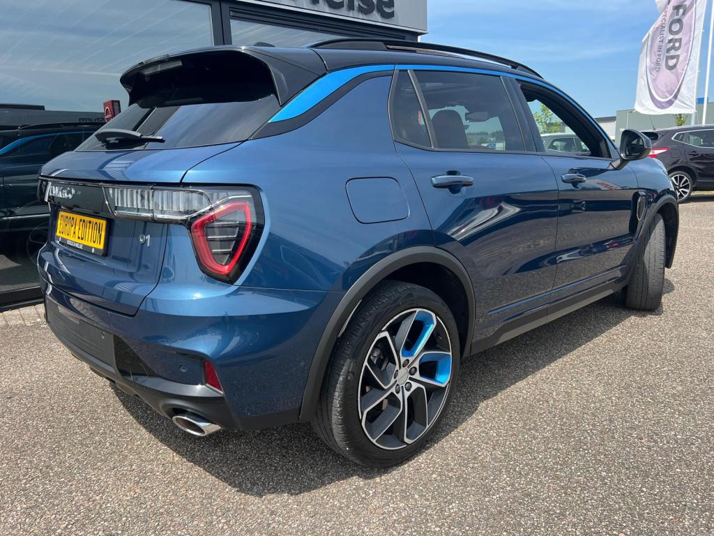 Lynk & Co 01 1.5 261pk panodak , adaptive cc , carplay , 360gr camera