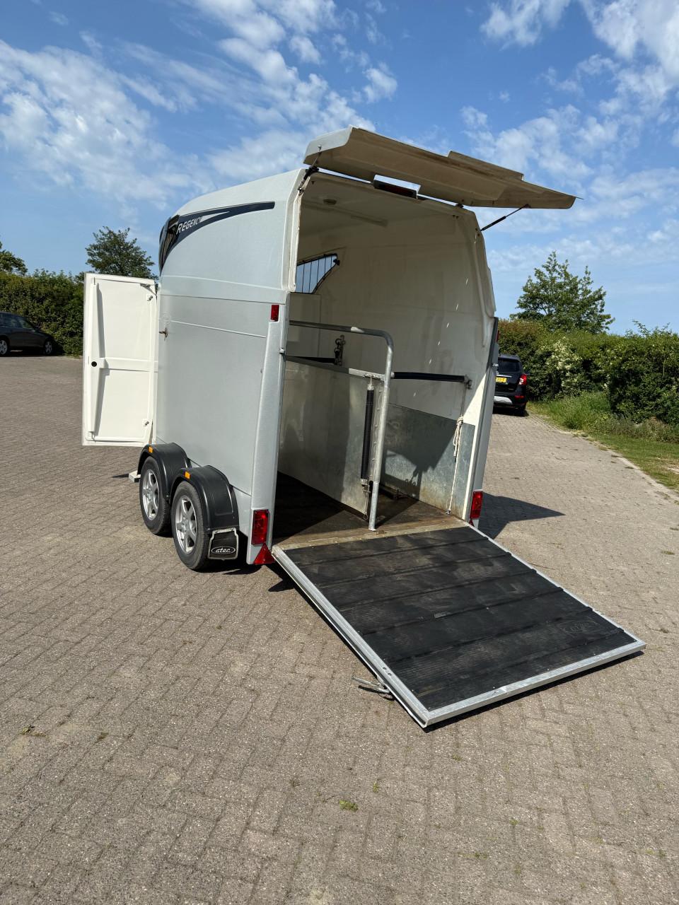 Atec paardentrailer 2 paards
