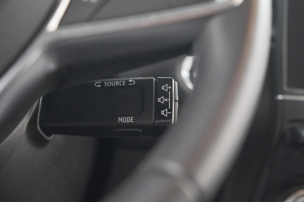 Renault Captur tce 130 intens | camera | stoelverwarming | apple carplay | 