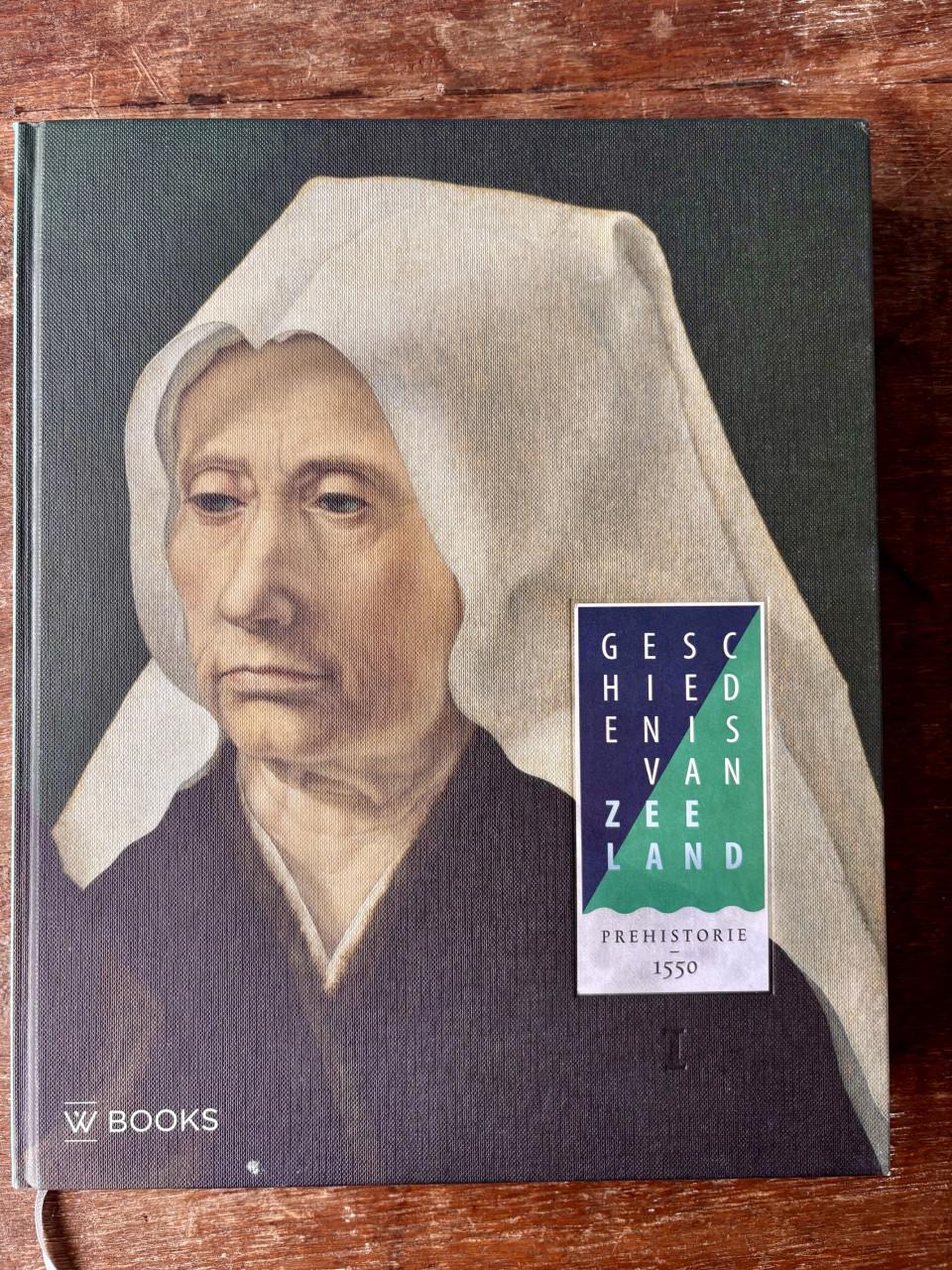 Complete set van 4 boeken over de Geschiedenis van Zeeland in cassette