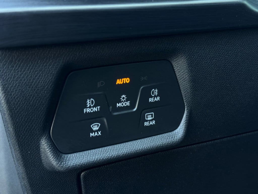 Cupra Formentor 1.4 e-hybrid business * matt grijs * navigatie * trekhaak
