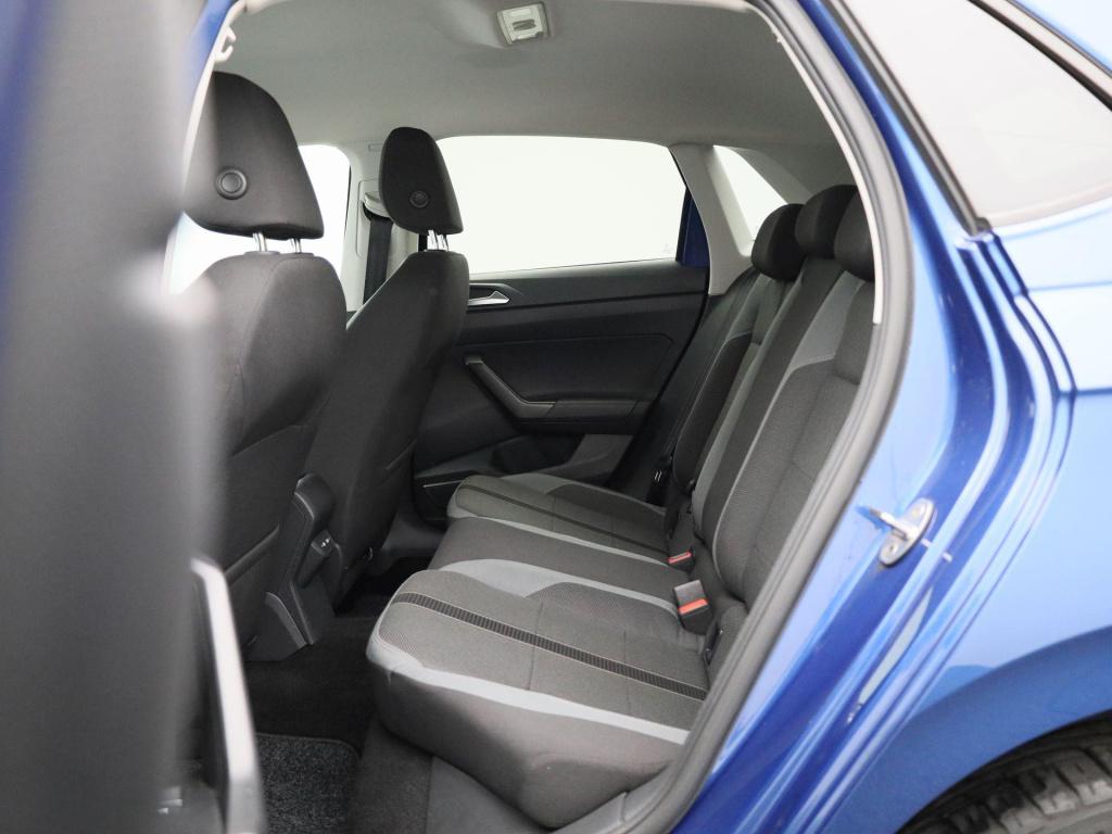 Volkswagen Polo 1.0 tsi r-line business | apple carplay | iq light | achter