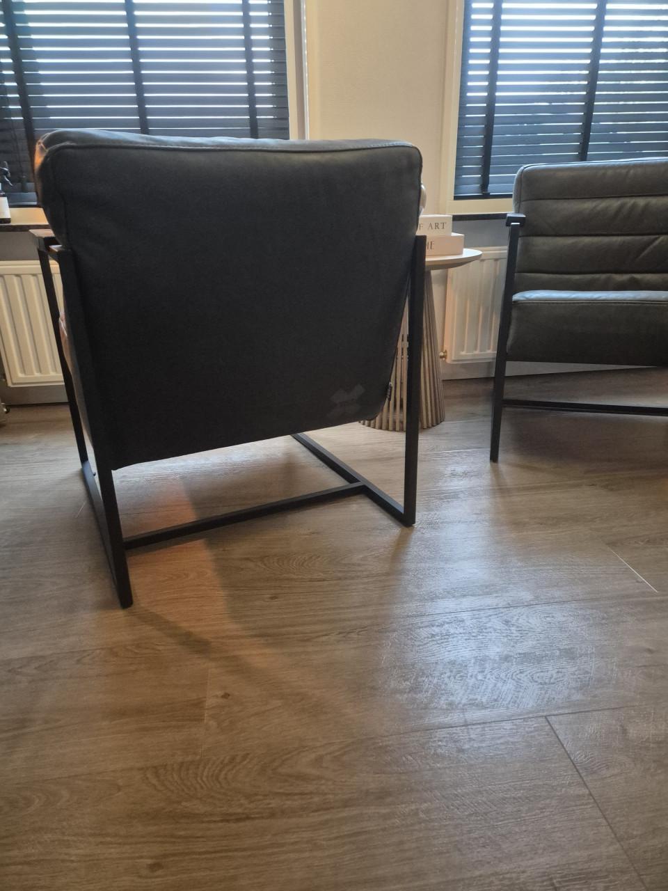 2 x groene leren fauteuil van merk Volt