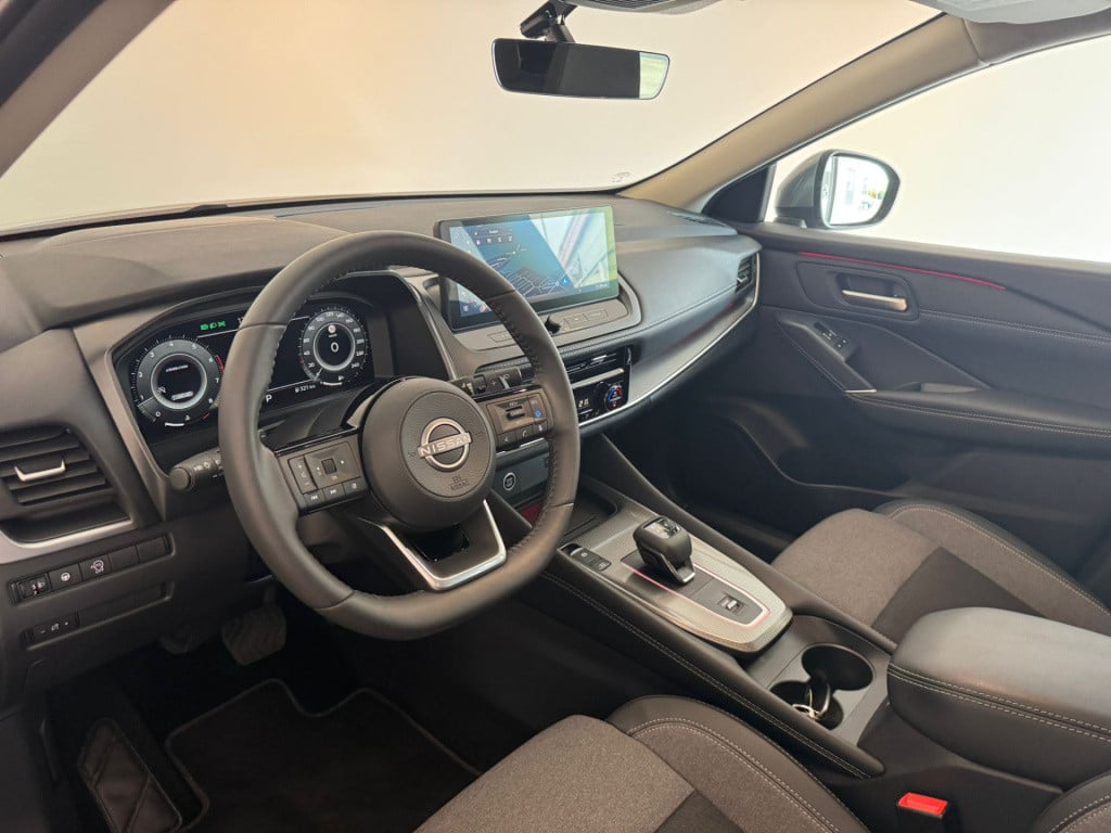 Nissan Qashqai 1.3 mhev xtronic n-connecta