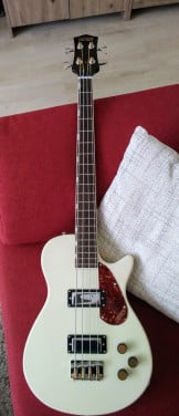 Gretsch Streamliner Jet Club Bass 30" met flatwounds, Z.G.A.N.