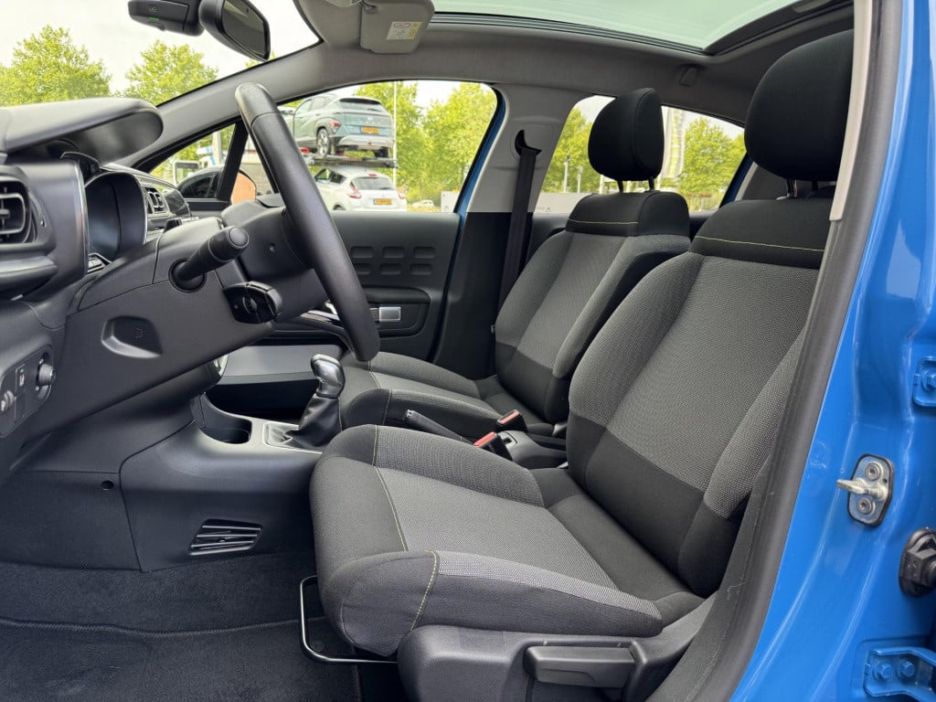 Citroen C3 1.2 puretech s&s shine panoramadak | navigatie full-map | camera