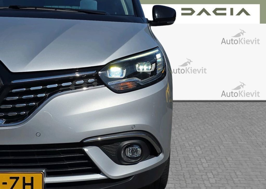 Renault Scenic 1.3 tce 160 edc initiale paris