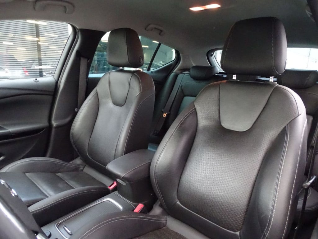 Opel Astra 1.4 innovation stoel-&stuurverwarming | massage stoel | navi