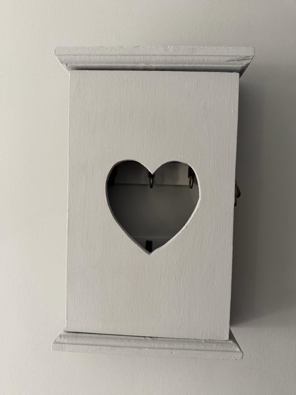 Landelijk sleutelhouderkastje