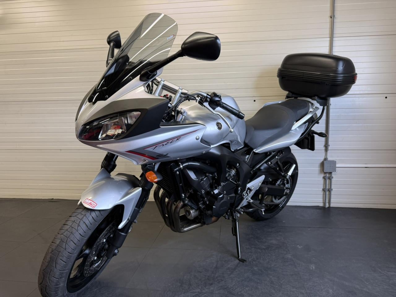 Yamaha FZ6 Fazer | Compleet | Topkoffer | Zeer netjes