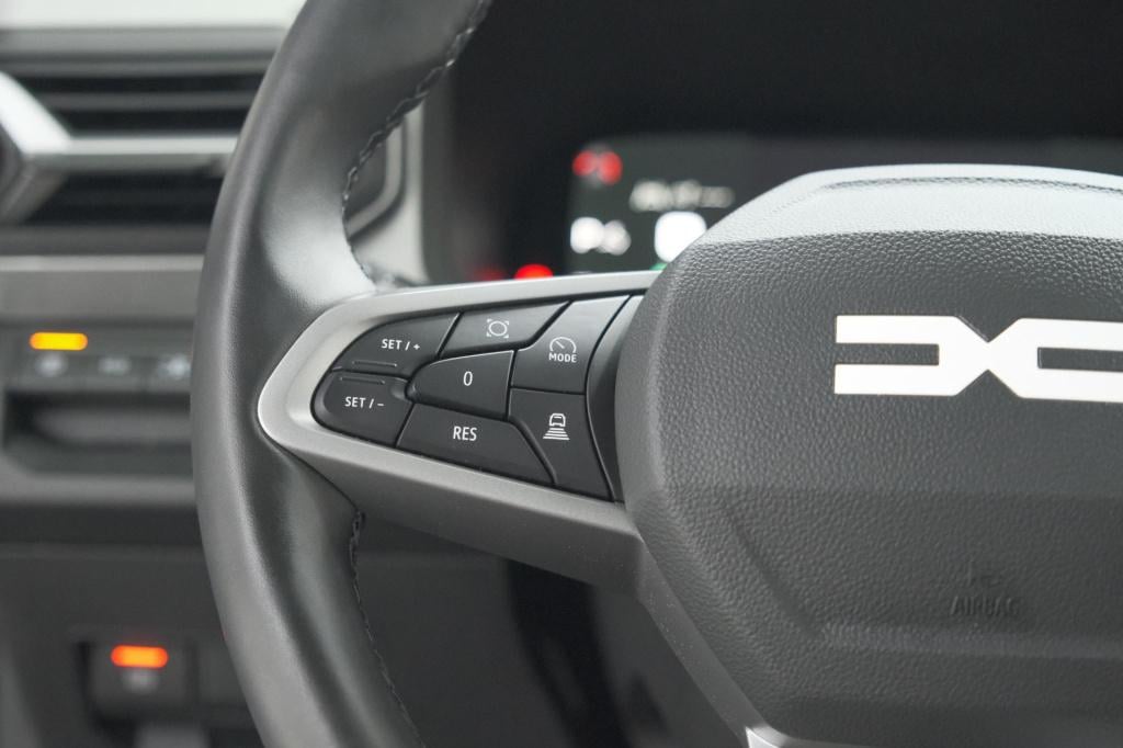 Dacia Bigster 1.8 hybrid 155 journey | 360 camera | pack winter | schuif-/k