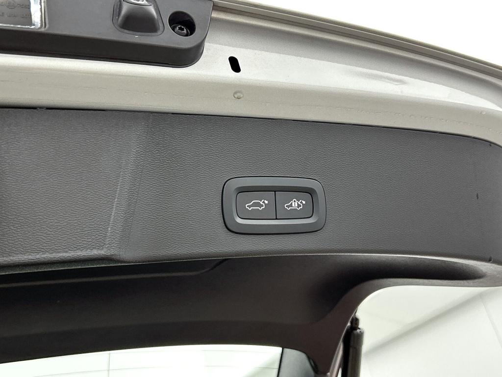 Volvo XC40 1.5 t4 plug-in hybrid plus bright | automaat | apple carplay / a
