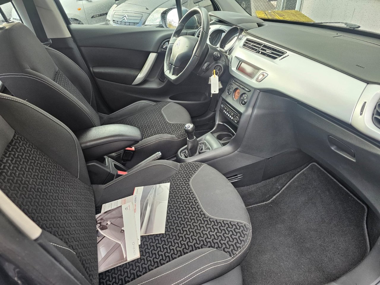 TE KOOP CITROEN C3 1.4 LIGNE PRESTIGE EURO 5