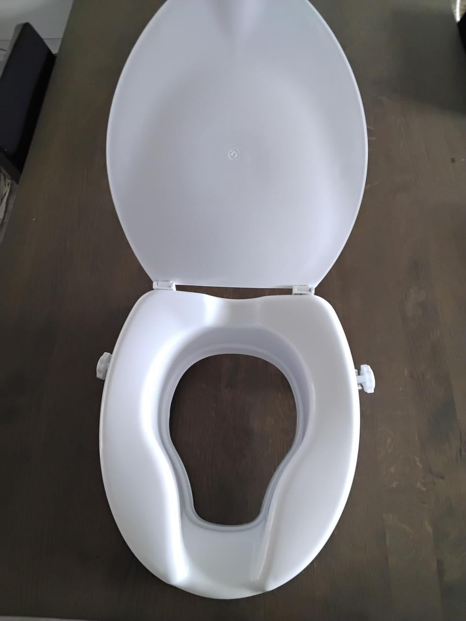 Toiletverhoger en toiletpot