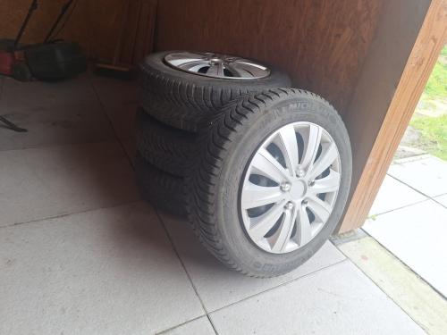 Compleet set winterbanden- Michelin Alpin A4 185 60 R15