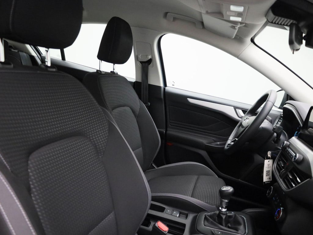 Ford Focus 1.0 ecoboost trend edition business | lmv | parkeer sensoren | b