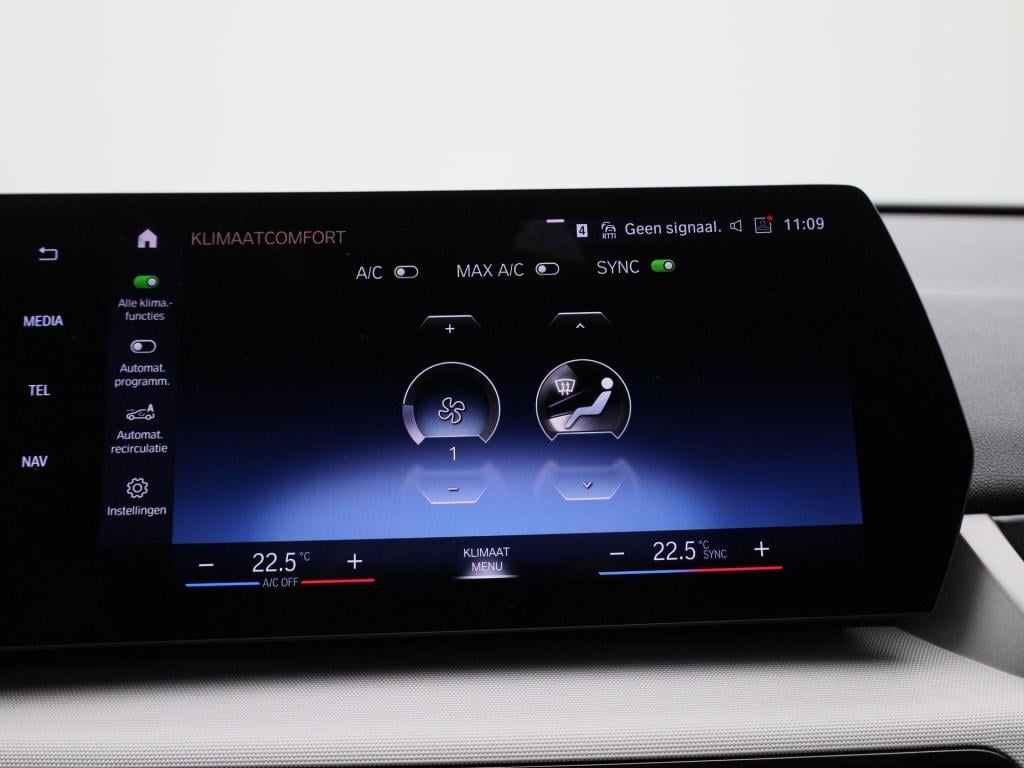 BMW X1 xdrive25e | automaat | lmv | parkeer sensoren | virtual cockpit | ca