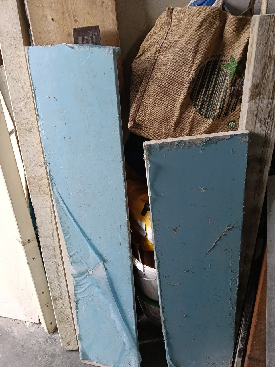 2 platen (gereconstrueerd steen).  Faux marmer.