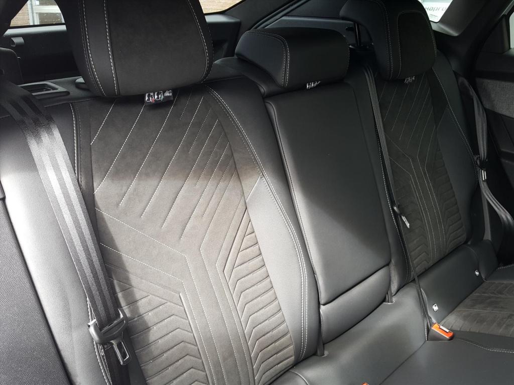 Peugeot 3008 gt 1.2 hybrid(mild) 136pk automaat navi | apple carplay & andr