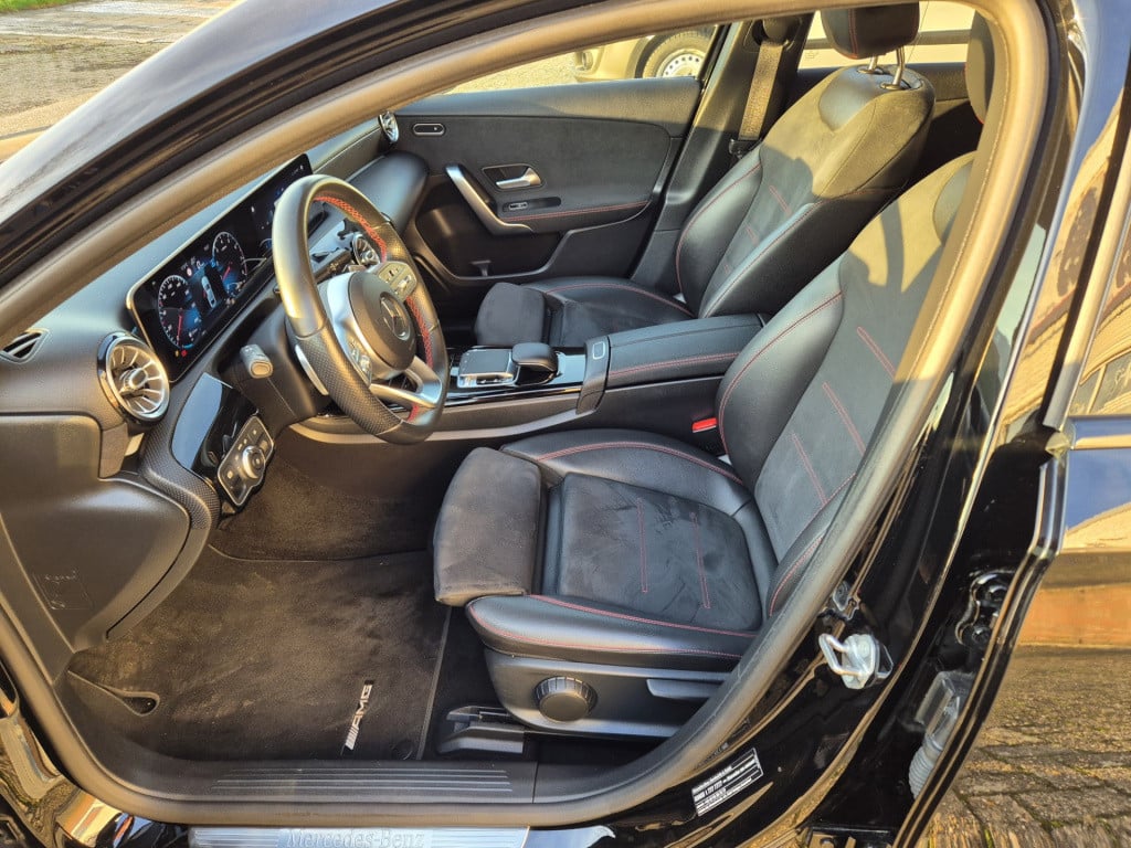 Mercedes-Benz A-Klasse 200 business solution amg