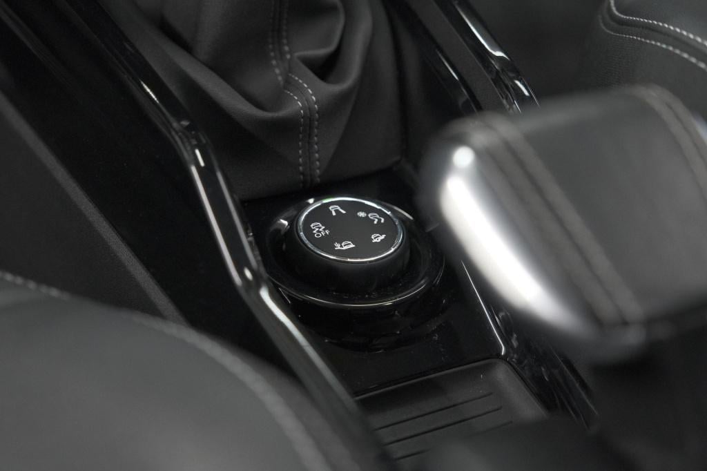 Peugeot 2008 puretech 110 allure | trekhaak | apple carplay | parkeersensor