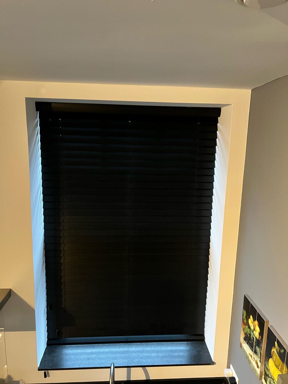 Houten jaloezieën (zwart)