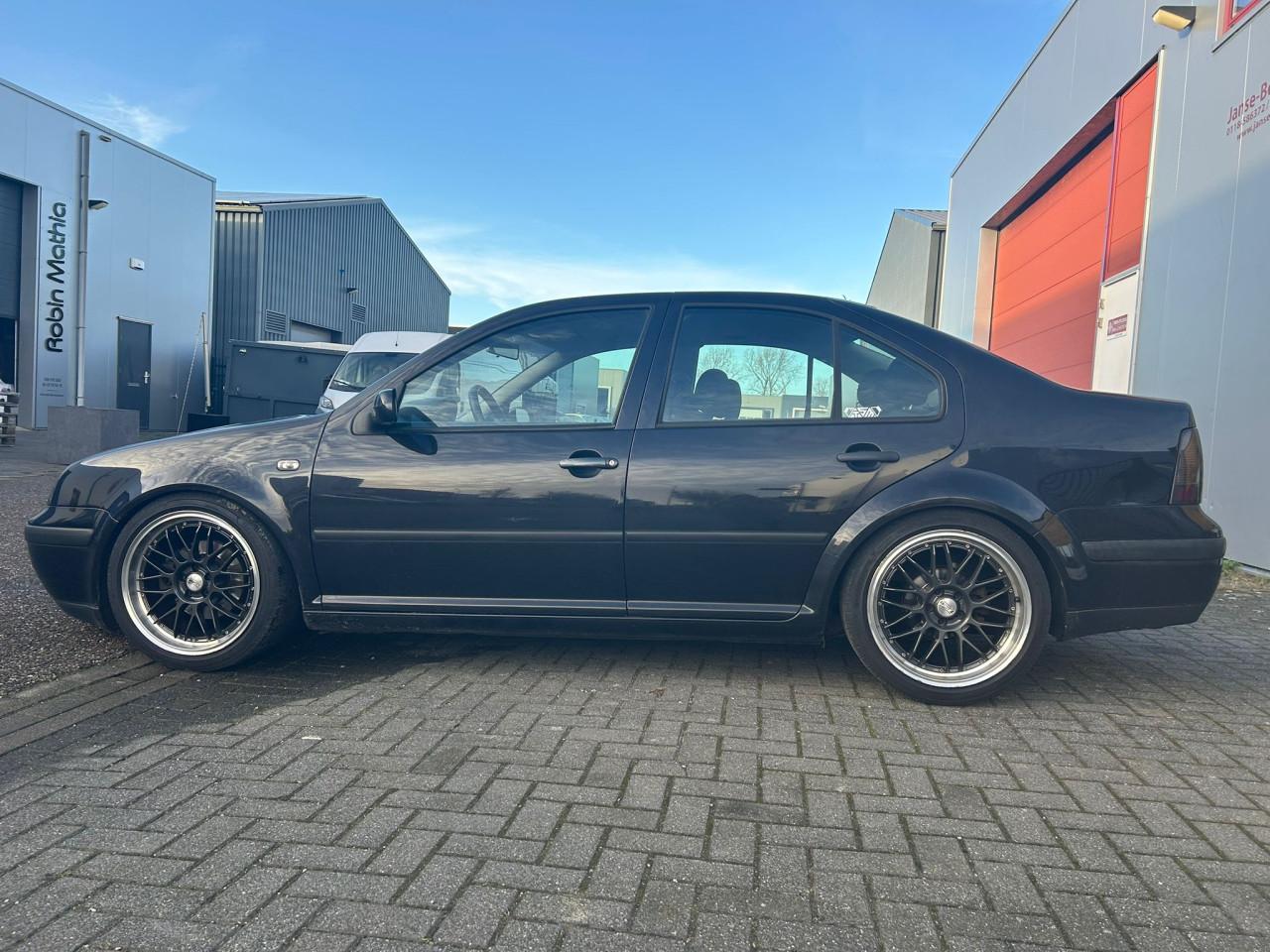 Volkswagen Bora 1.6-16V Mooie Auto! Lees Tekst!