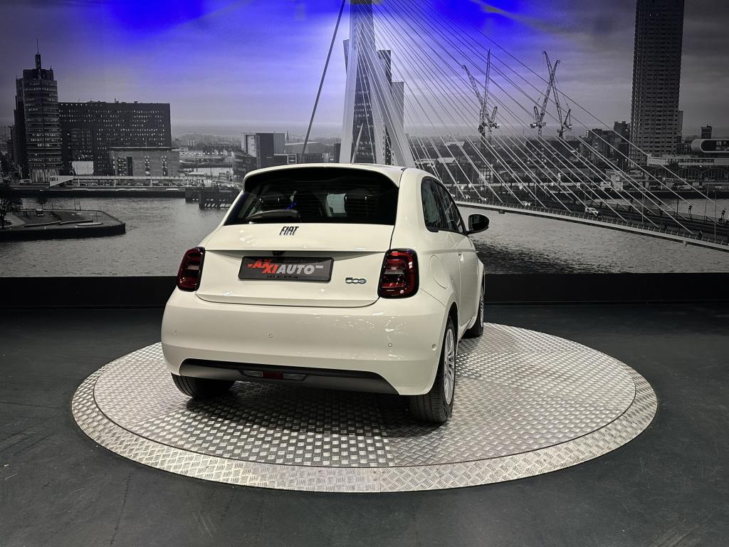 Fiat 500 icon 42 kwh *carplay*camera*