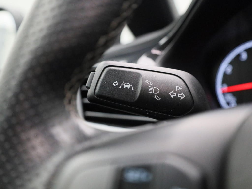 Ford Fiesta 1.5 ecoboost st-3 panoramadak | winterpack | b&o soundsystem | 