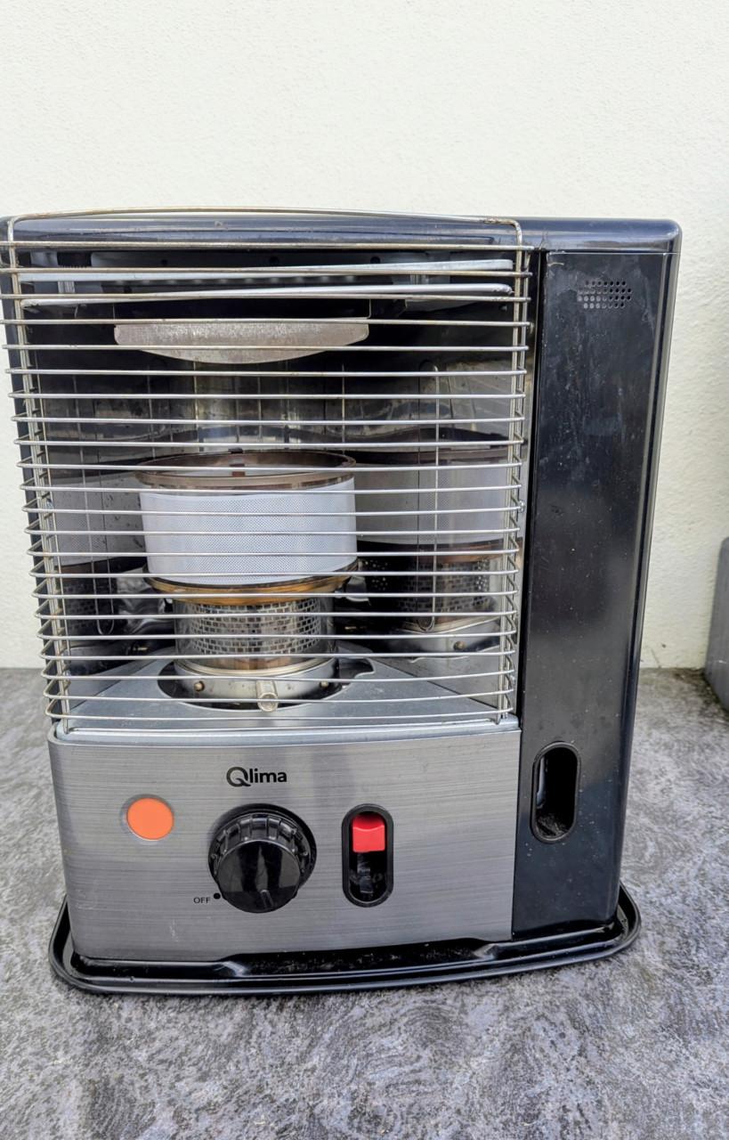 Qlima R8128S petroleumkachel