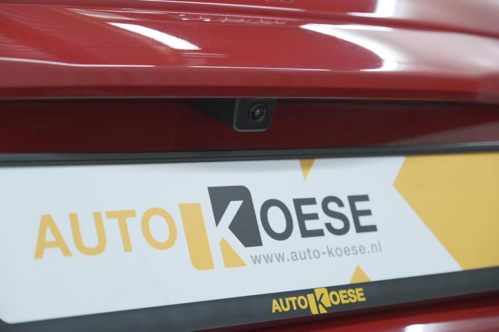 Fiat 600 1.2 hybrid la prima | elektrische achterklep | adaptieve cruise co