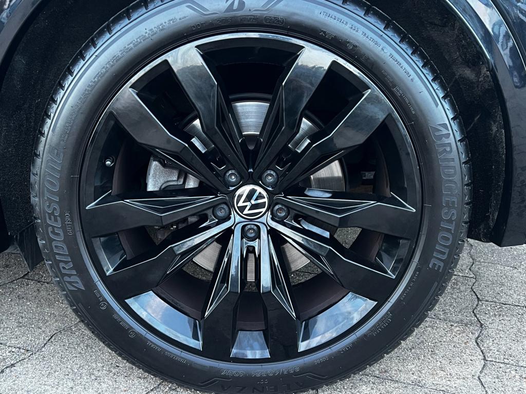 Volkswagen Touareg 3.0 tsi r ehybrid 4motion 462 pk, panodak, leer, luchtve