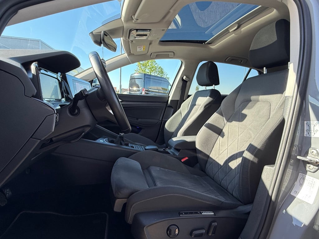 Volkswagen Golf 1.5 tsi life business