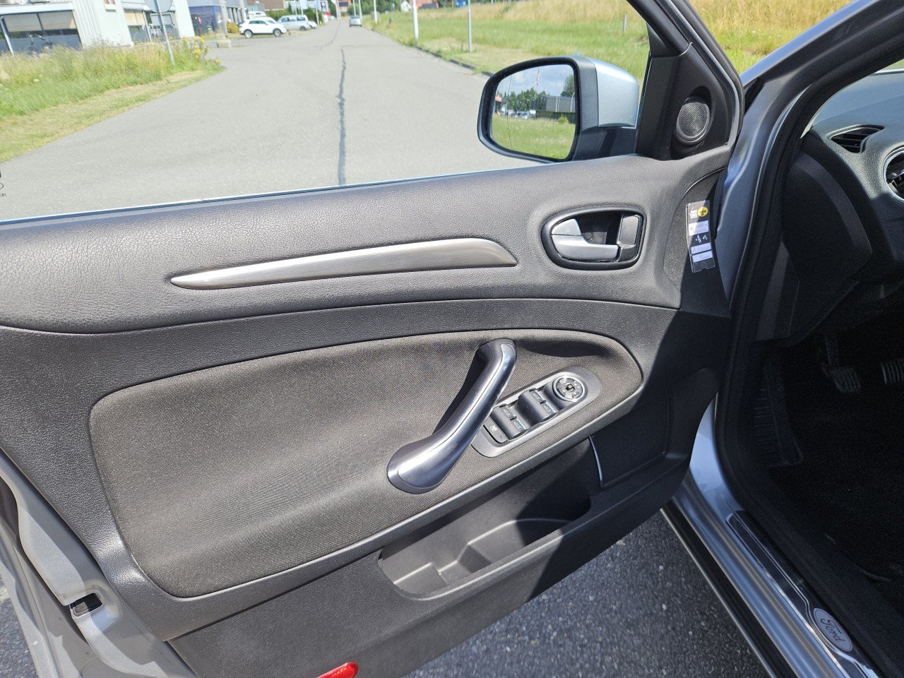 FORD MONDEO 2010 2.0i 16v Benzine