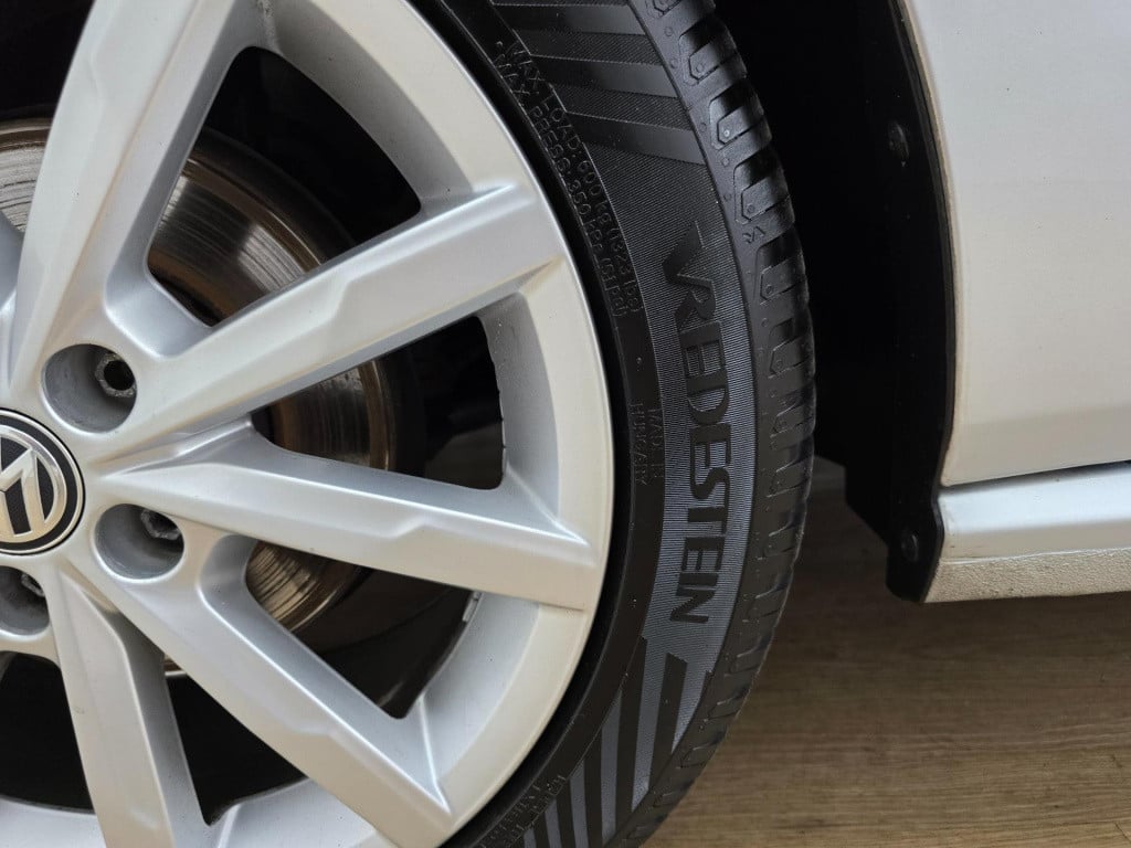 Volkswagen Polo occasion 1.2 tsi highline met carplay radio en sportieve lo