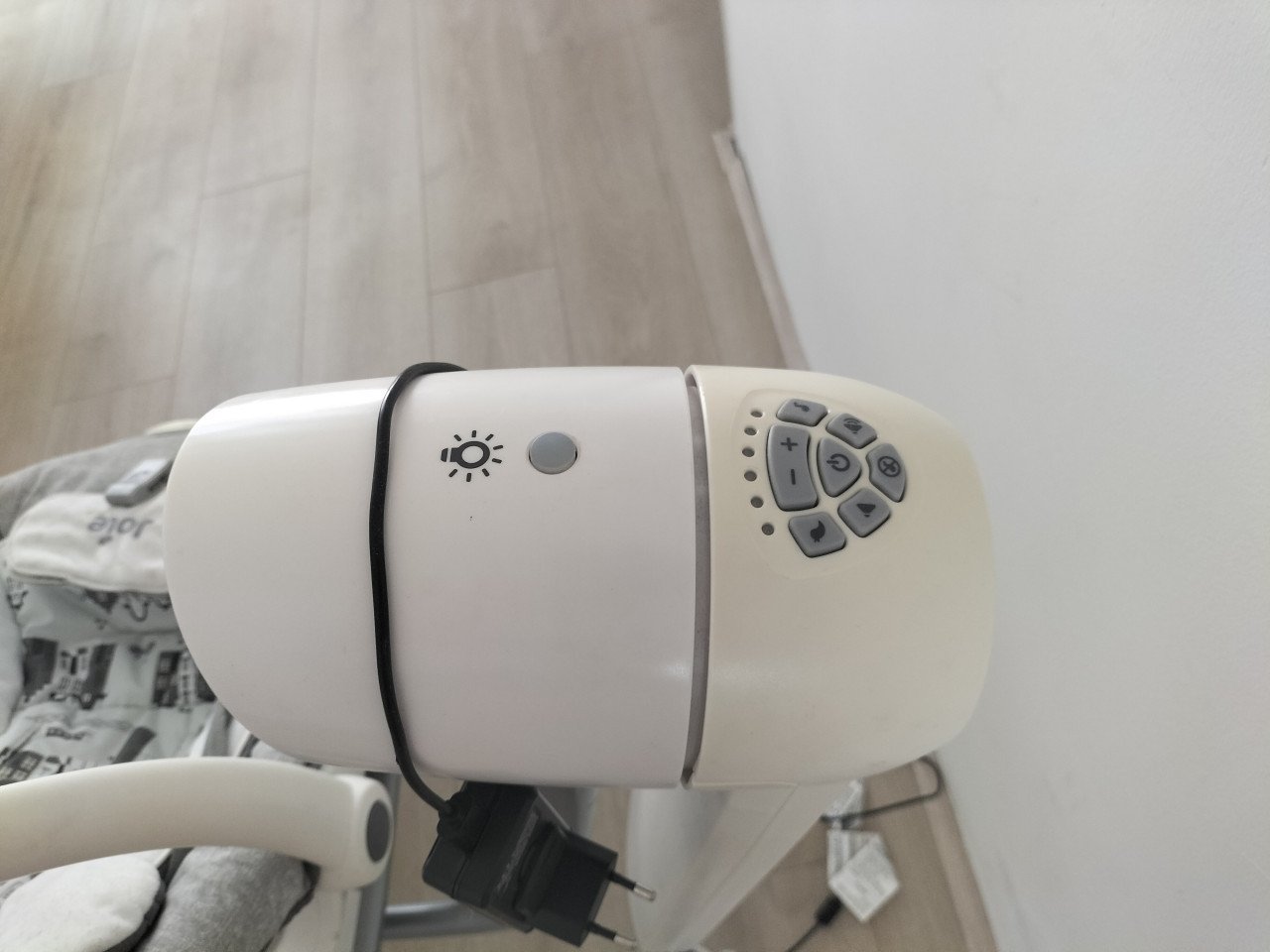 Joïe Swing Serina 2-in-1 babyzitje en schommelstoel