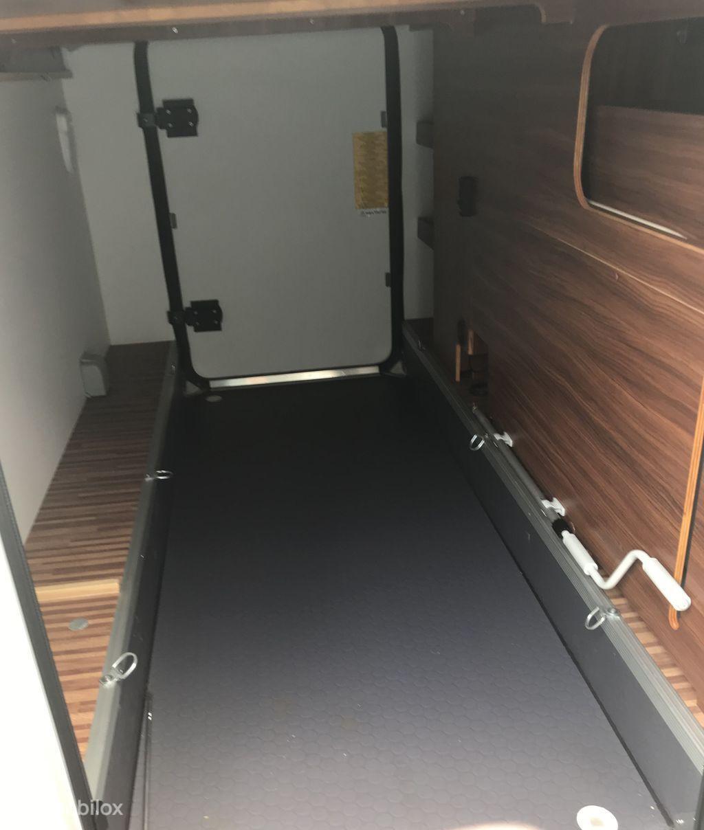 Adria Onbekend coral s 670sl