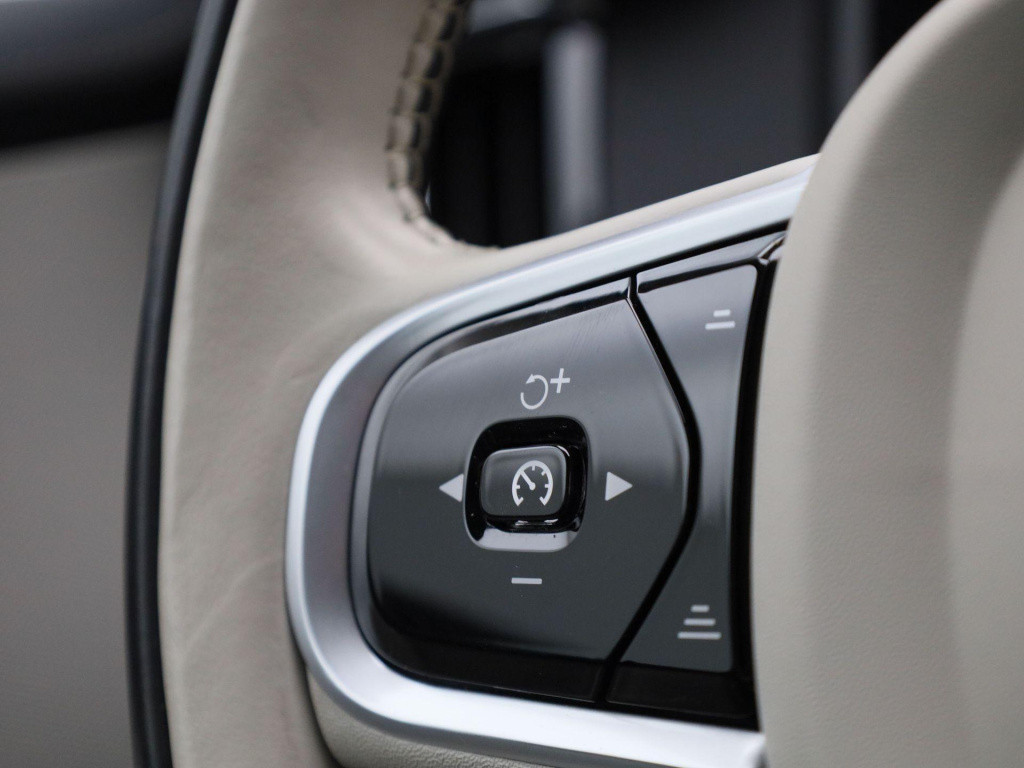 Volvo V90 2.0 t6 awd inscription | navigatie | apple carplay / android auto