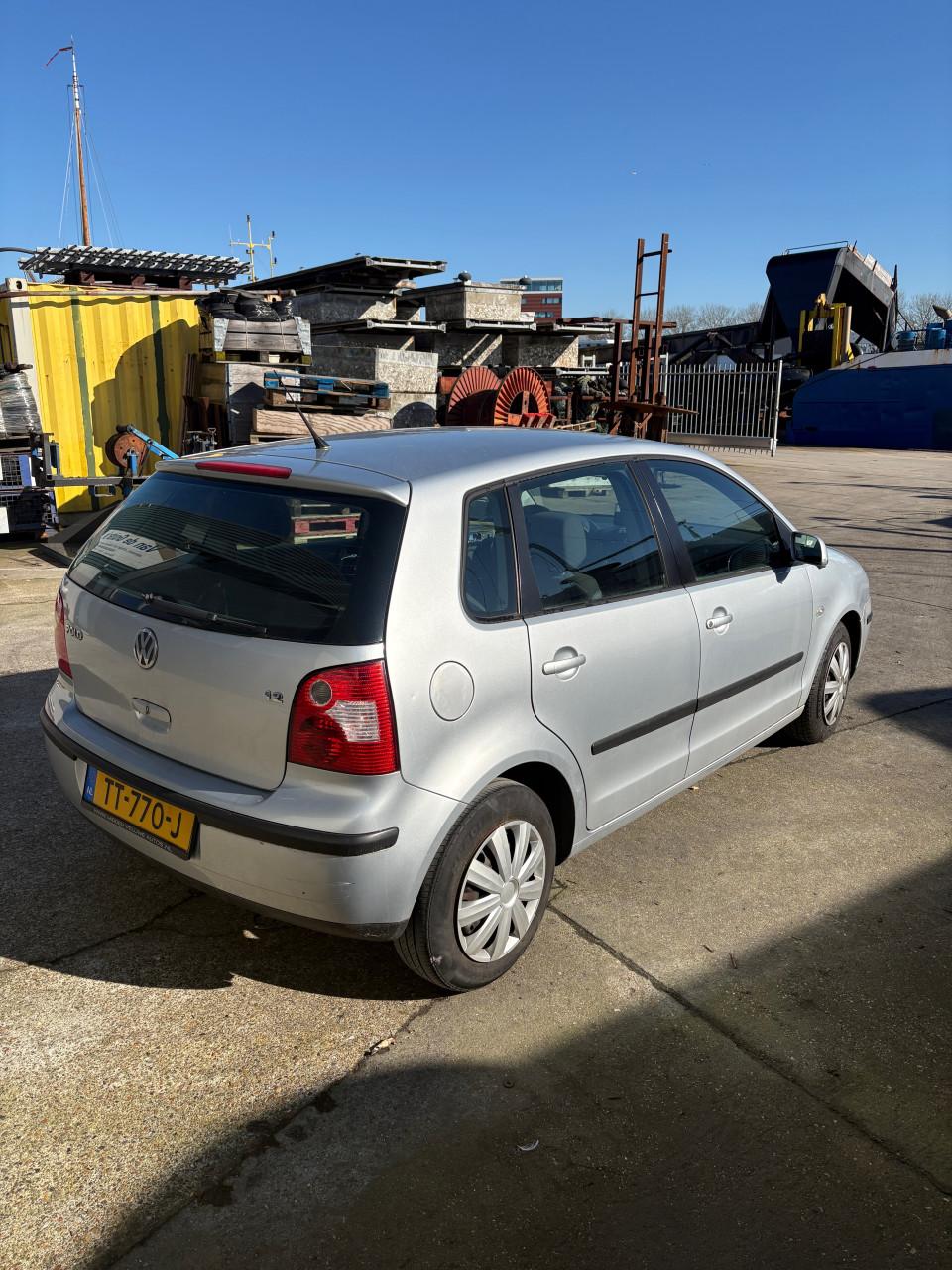 5-deurs Volkswagen Polo 1.2 - 2004 - Grijs