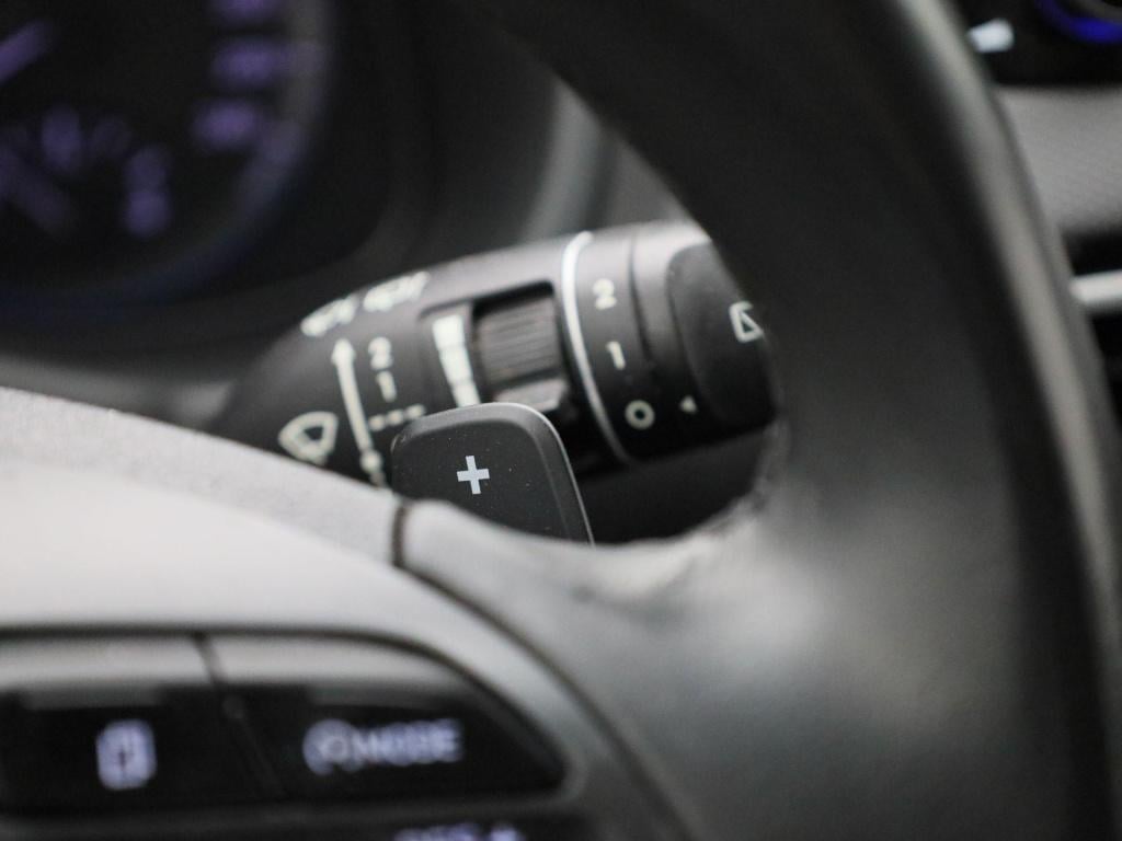 Hyundai Kona 1.6 gdi hev fashion | automaat | navigatie | climate control |